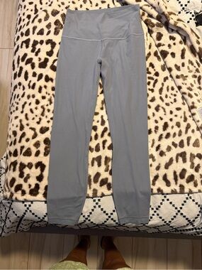 Lululemon woman’s athletica Light Blue Ribbed High-Waist Leggings